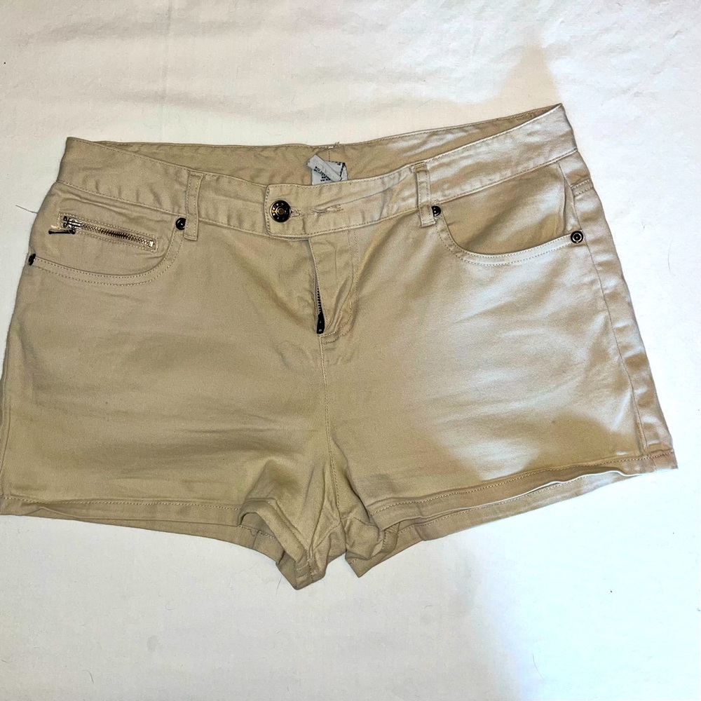 Ellemenno junior tan shorts